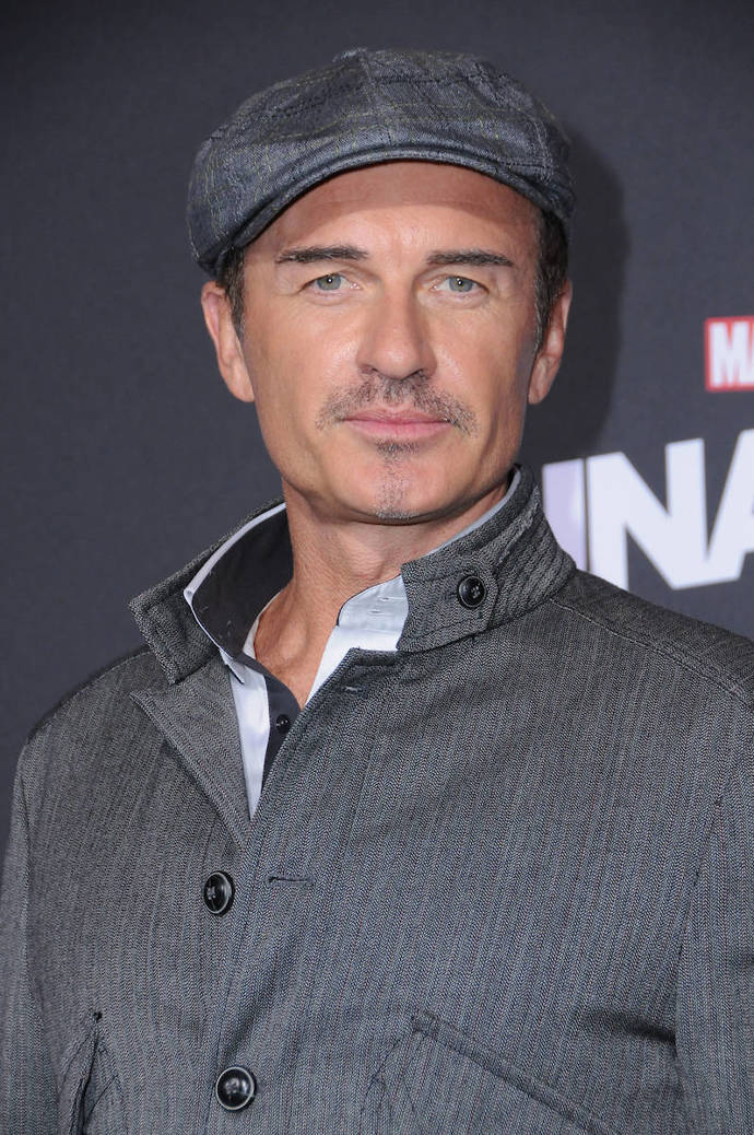 FOTO: Julian McMahon odešel v 56 letech – stránka 10
