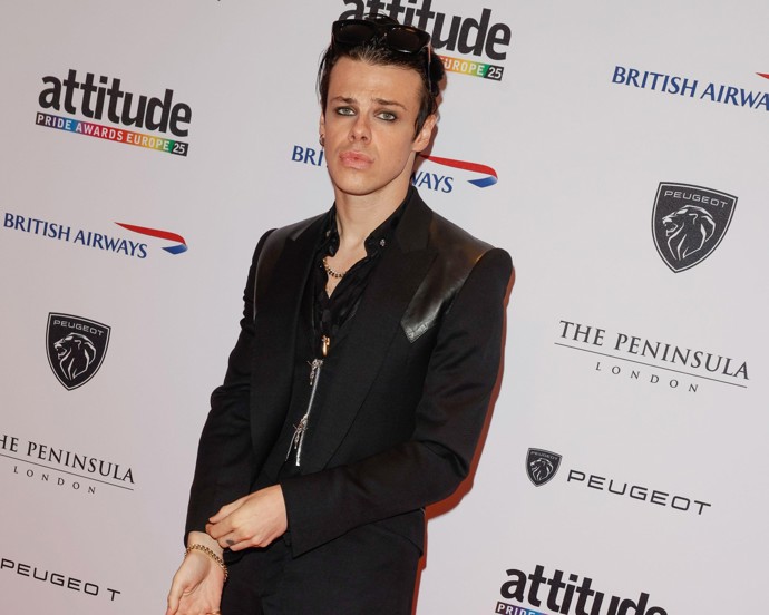 FOTO: Mladý talent Yungblud. – stránka 17
