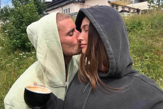 FOTO: Zamilovaní Bieberovi. – stránka 2