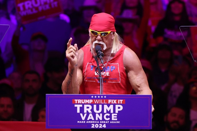FOTO: Hulk Hogan na republikánském sjezdu. – stránka 5
