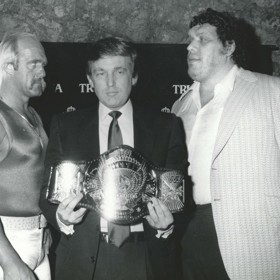 Hulk Hogan s Donaldem Trumpem a André the Giantem v roce 1987.