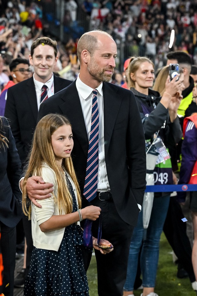 FOTO: Princ William s dcerou Charlotte si sportovní událost užili. – stránka 4