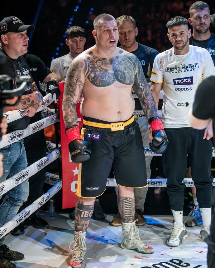 FOTO: Lukáš Fajk má za sebou několik zápasů. – stránka 4