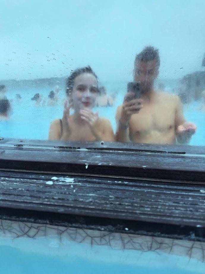 FOTO: Tereza Ramba se svým manželem na Islandu. – stránka 6