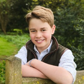 Portrét k dvanáctým narozeninám prince George.