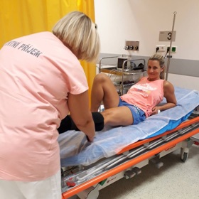 Monika Marešová v nemocnici.