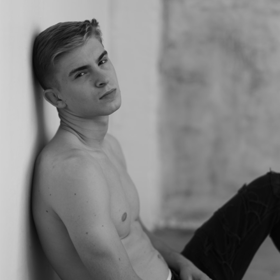 Jakub Batfalský by klidně mohl dělat modela.