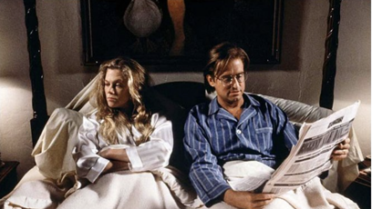 FOTO: Kathleen Turner a Michael Douglas ve filmu Válka Roseových.