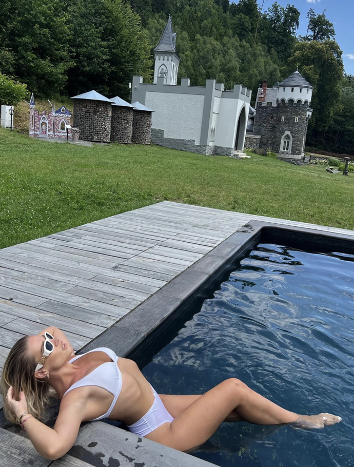 FOTO: Dominika Myslivcová se pyšní perfektní figurou. – stránka 2