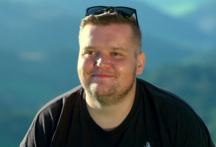 FOTO: Ľubomír Sedliaček se odstěhoval od rodičů. – stránka 3