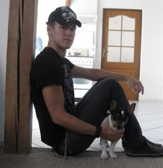 FOTO: Zemřel jim pejsek.