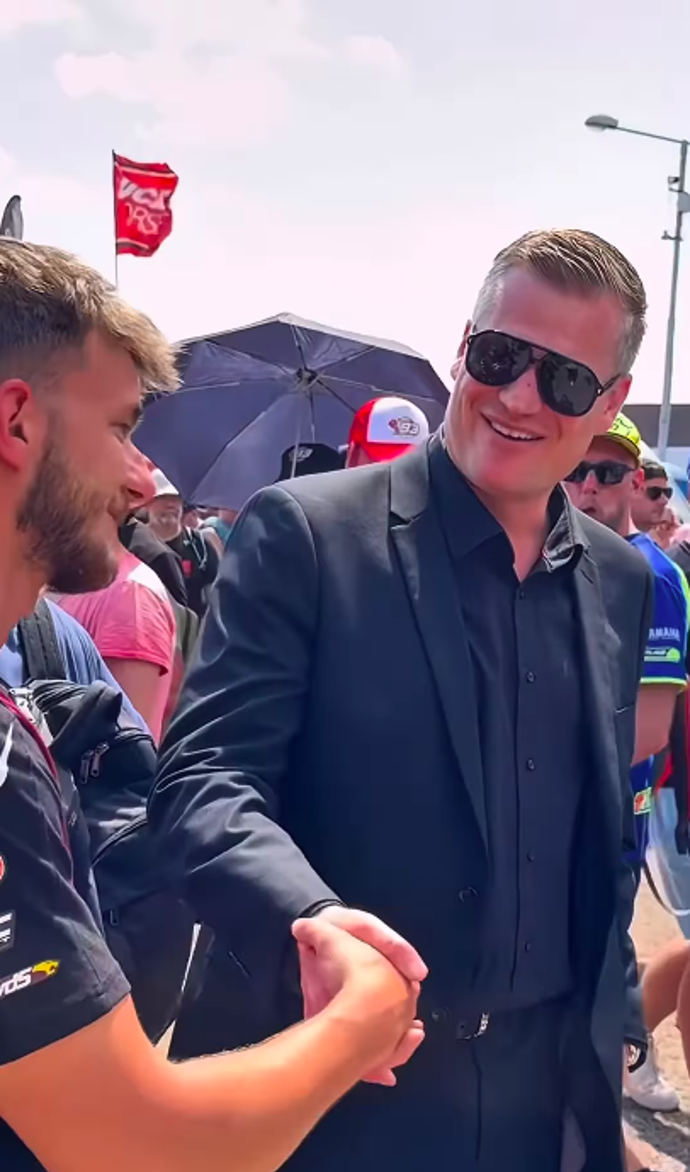 FOTO: Filip Turek šel na motoGP mezi diváky. – stránka 2