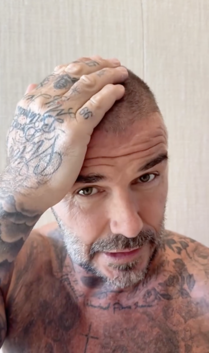FOTO: David Beckham ukázal bizarní lysinu ve tvaru trojúhelníku. – stránka 3