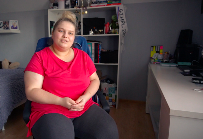 FOTO: Jessica trpí extrémní obezitou. – stránka 74