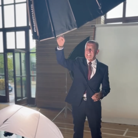 Andrej Babiš na videu tančí.