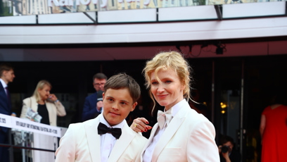 FOTO: Minimalistický look Anně Geislerové dokonale sedl.