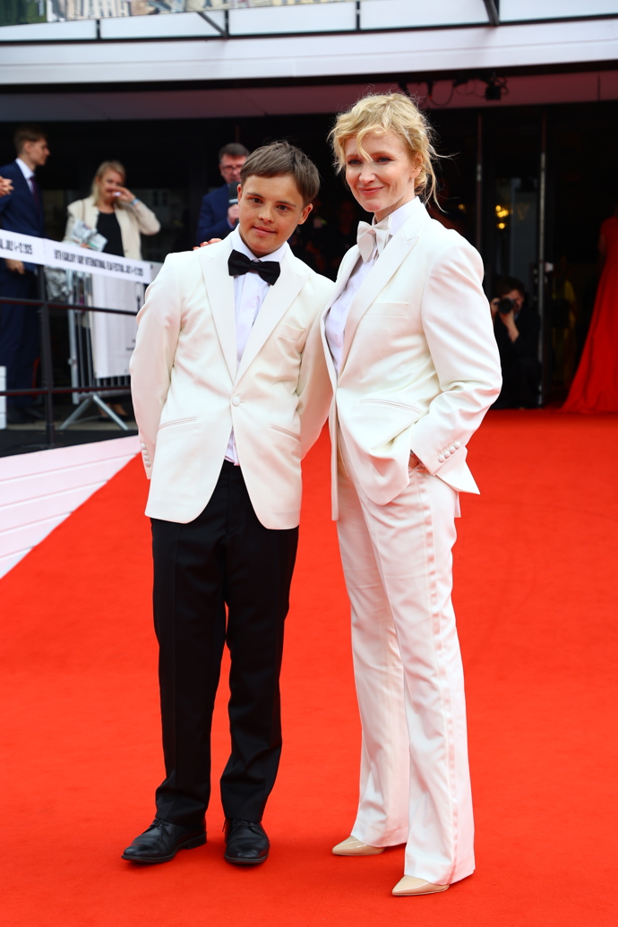 FOTO: Anna Geislerová se stala definicí stylové umírněnosti. – stránka 6