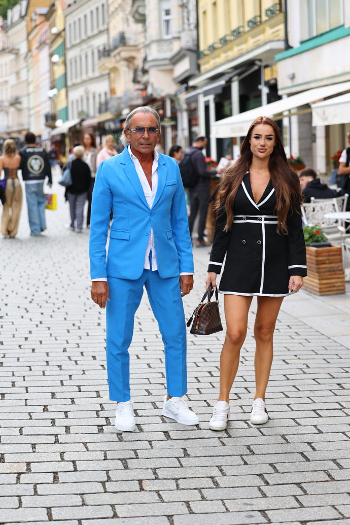 FOTO: Procházka, kde každý krok fotili naši fotografové. – stránka 95