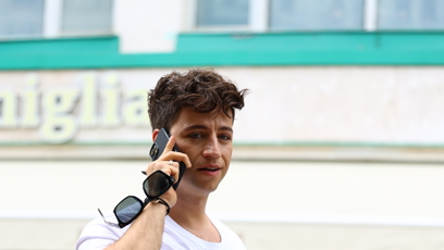 FOTO: Milan Peroutka nám zapózoval i když telefonoval.