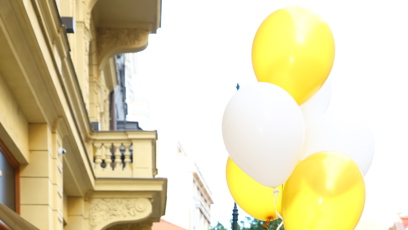 FOTO: Eliška Bučková s balonky.