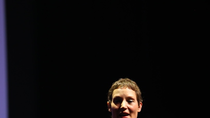 FOTO: Vicky Krieps převzala cenu.