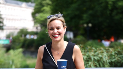 FOTO: Patricie Pagáčová na karlovarské kolonádě.