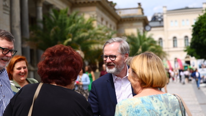 FOTO: Petr Fiala zavítal do Karlových Varů.