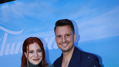 FOTO: Oba vynesli flitry nebo třpytivé kamínky.
