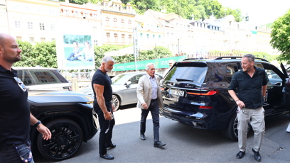 FOTO: Michael Douglas ve Varech.
