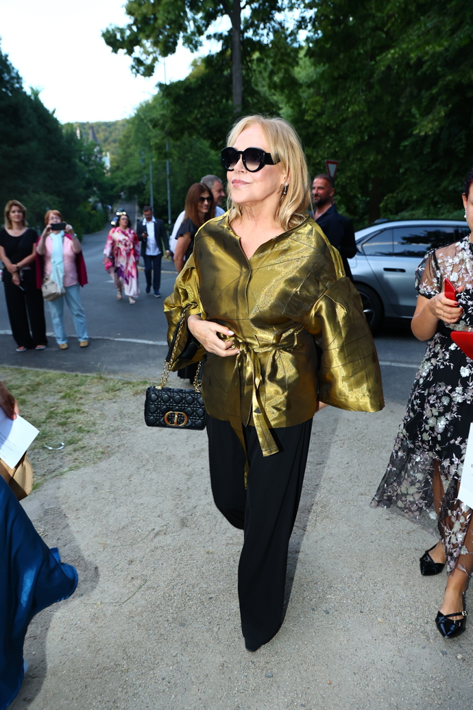 FOTO: Dagmar Havlová byla elegantní. – stránka 11
