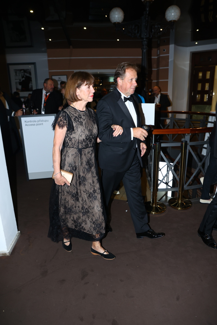 FOTO: Andrea Bartošková měla krásné šaty.