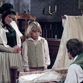 Snímek z pohádky Vojtík a duchové. Jde o volné pokračování pohádky Cyprián a bezhlavý prapradědeček.