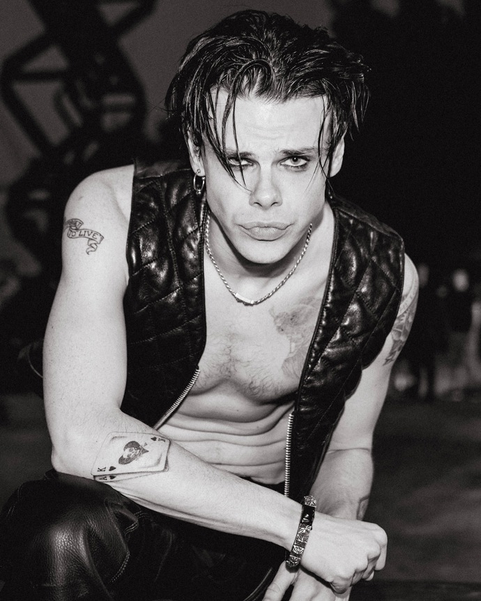 FOTO: Yungblud vystoupí i v Praze. – stránka 5