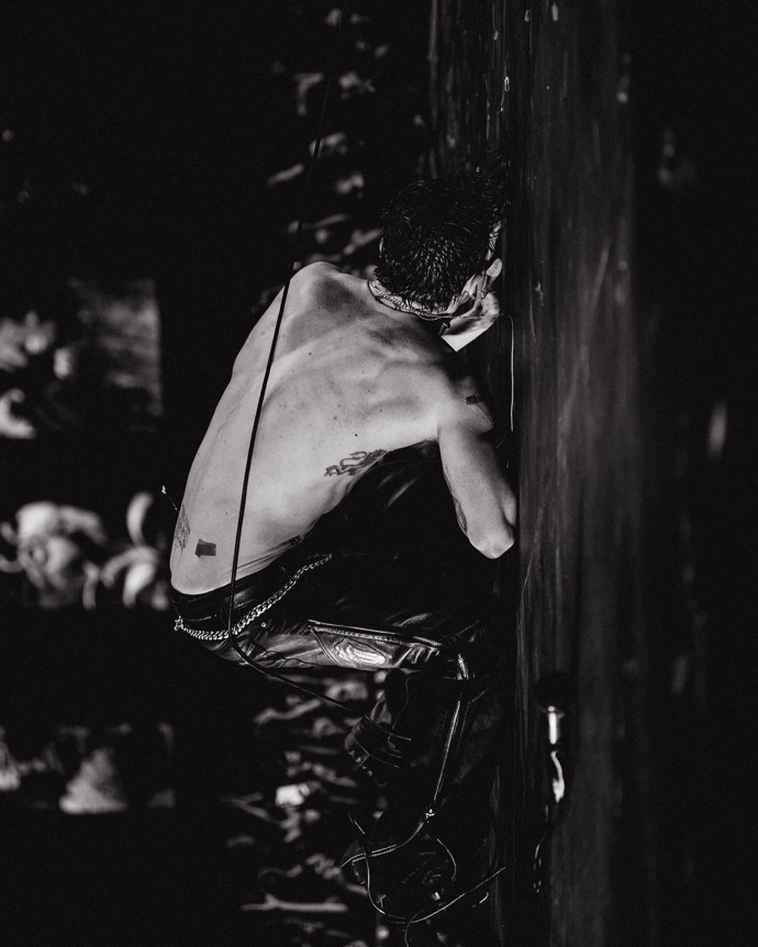 FOTO: Yungblud měl Ozzyho jako svého otce. – stránka 10