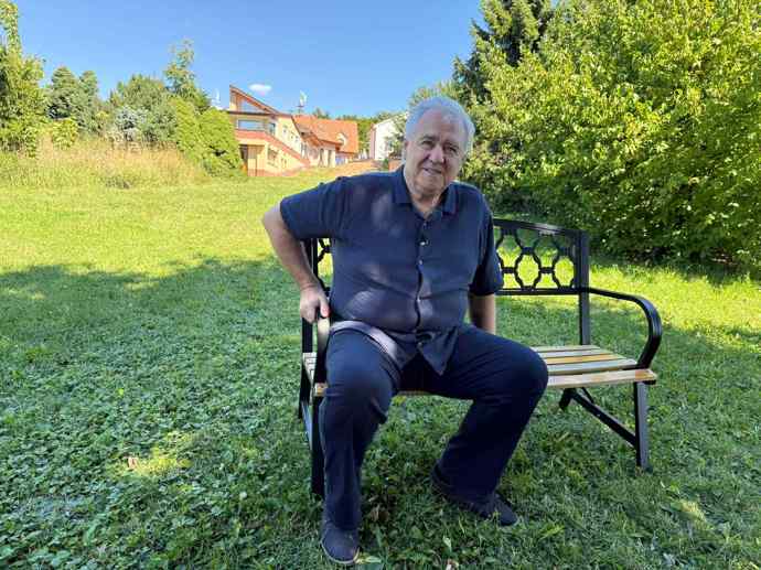 FOTO: Václav Ševčík ukázal své bydlení. – stránka 33