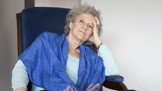 Alena (68): Děti si mě přehazují jako horký brambor. Evidentně jsem jim na obtíž
