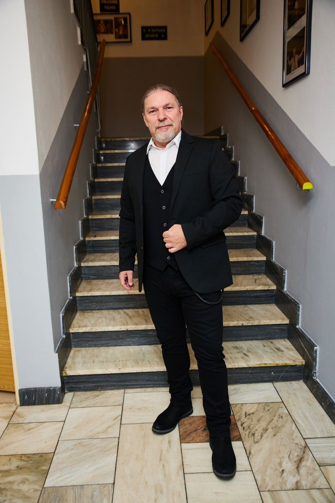 FOTO: Český zpěvák Petr Kolář. – stránka 2