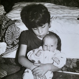 Bratr Dalibor byl o sedm let starší. 