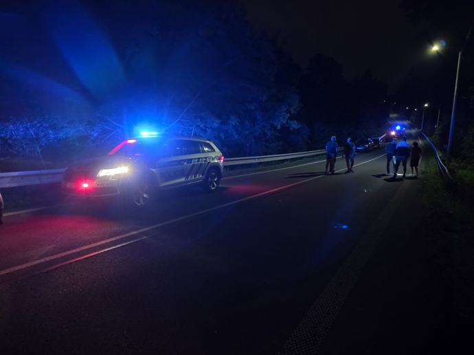 FOTO: Policie na místě zajišťovala důkazy. – stránka 2