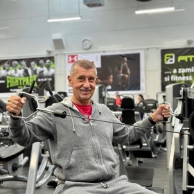  Andrej Babiš v posilovně.