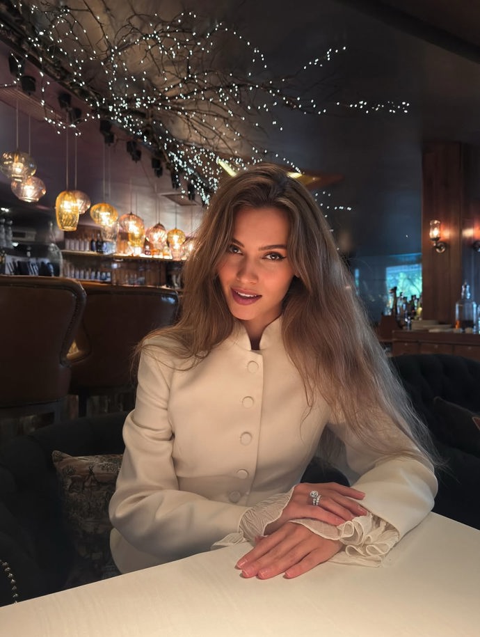 FOTO: Fanoušci truchlí nad ztrátou modelky. – stránka 6