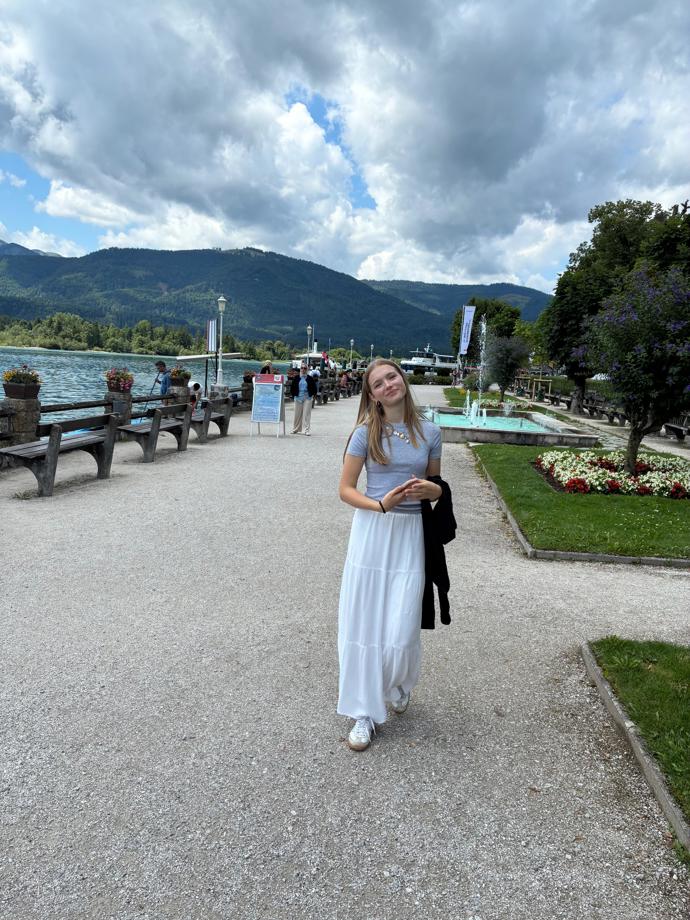 FOTO: Krampolova vnučka Bela vyrostla do krásy. V roce 2025 jí bylo 13 let. – stránka 117