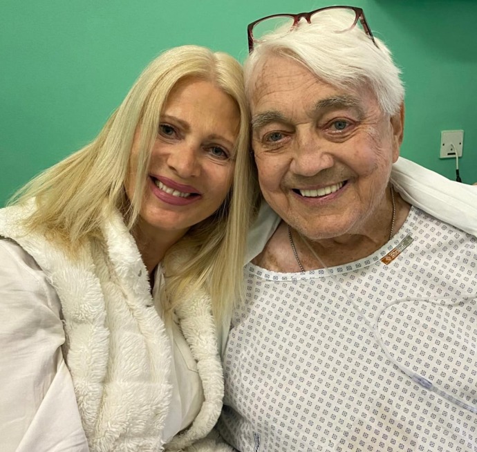FOTO: Eva měla pro Jiřího Krampola slabost. – stránka 29