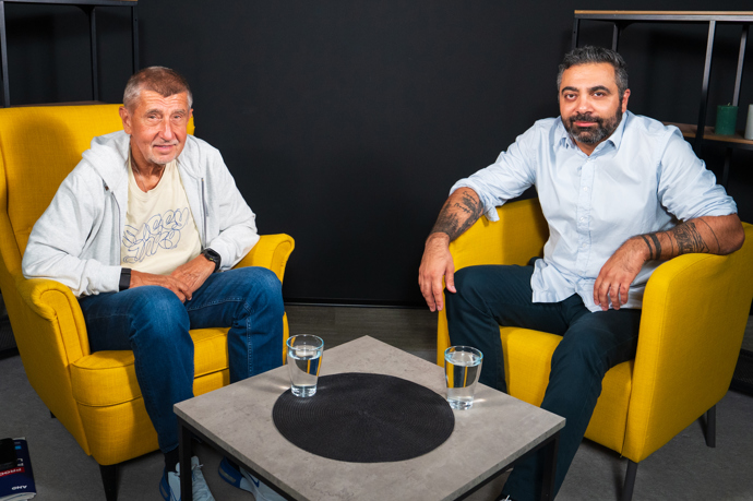 FOTO: extra host Andrej Babiš 01 – stránka 3