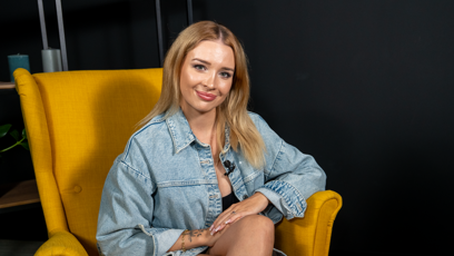 FOTO: Extra host Nicole Šáchová foto 01