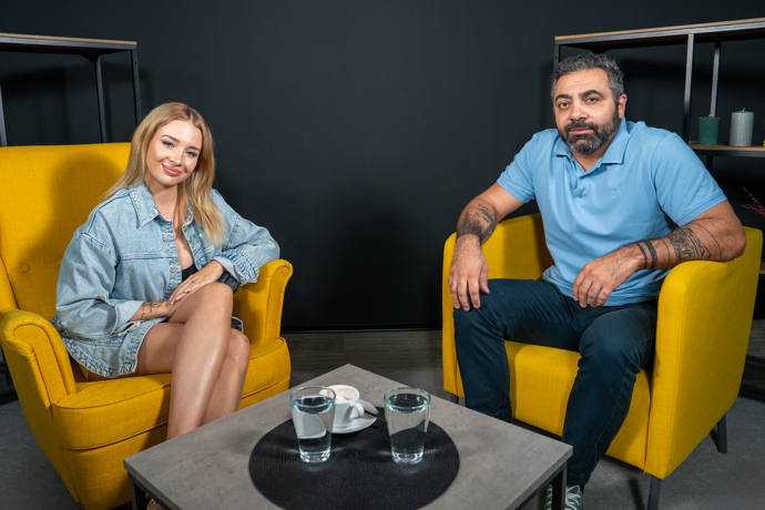 FOTO: Extra host Nicole Šáchová foto 02 – stránka 6