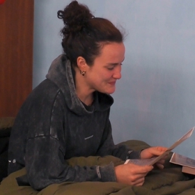 Kateřina Vítová si četla dopis stále dokola.