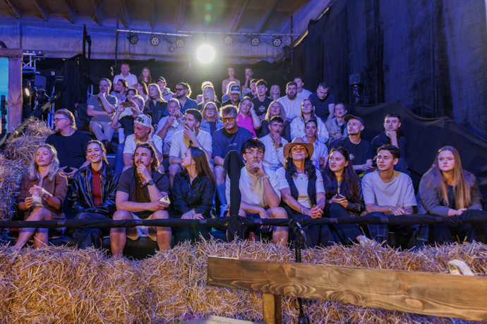 FOTO: V publiku nechyběla rodina a přátelé. – stránka 24