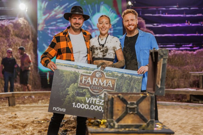 FOTO: Farma Česko má svou hrdinku! Titul farmářky roku si spolu s milionem korun odnáší Veve. – stránka 12