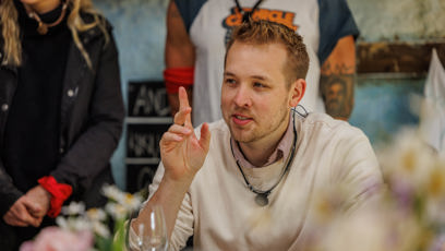 FOTO: Jirka Král zpět na Farmě.